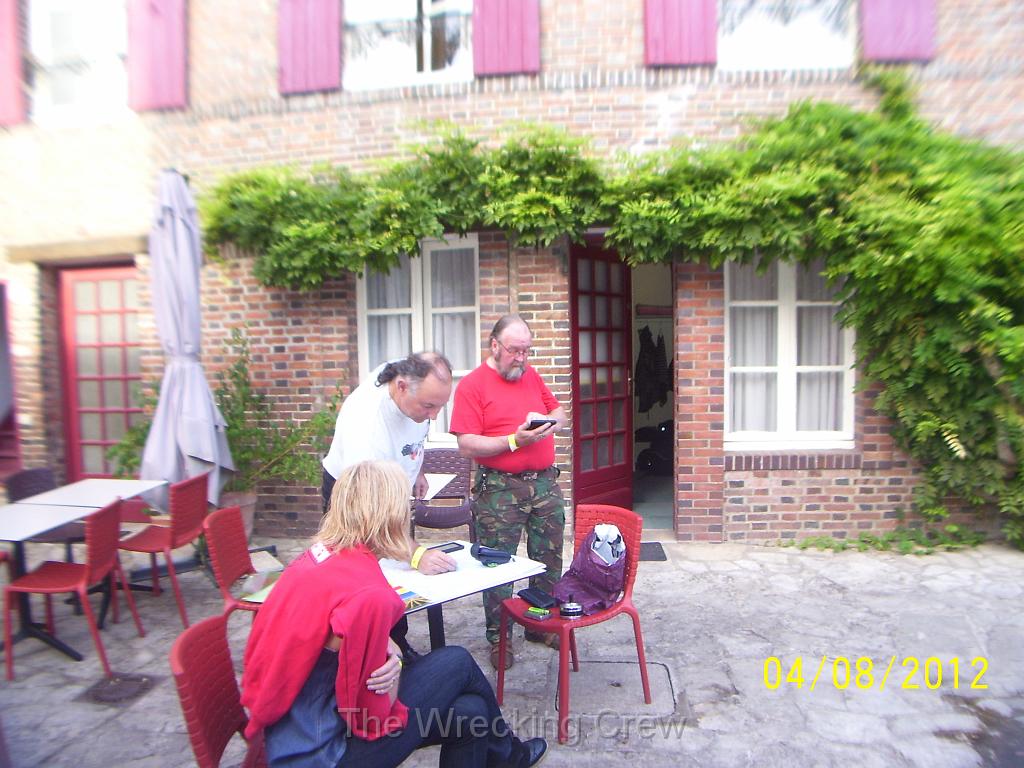 100_2050.JPG