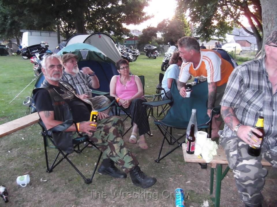 1069812_10201165463755383_1215144141_n.jpg