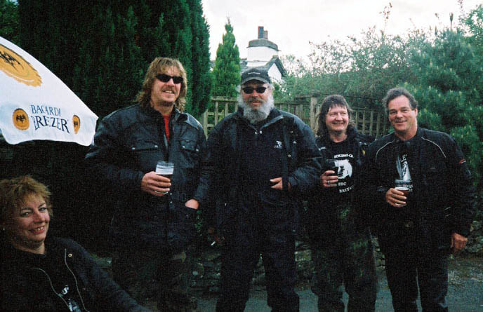 SILVERDALE RIDE OUT PUB STOP 2003